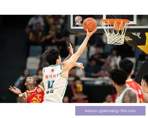 杨瀚森17分11篮板回暖表现力挺 G联赛混音34分逆转猛龙失利